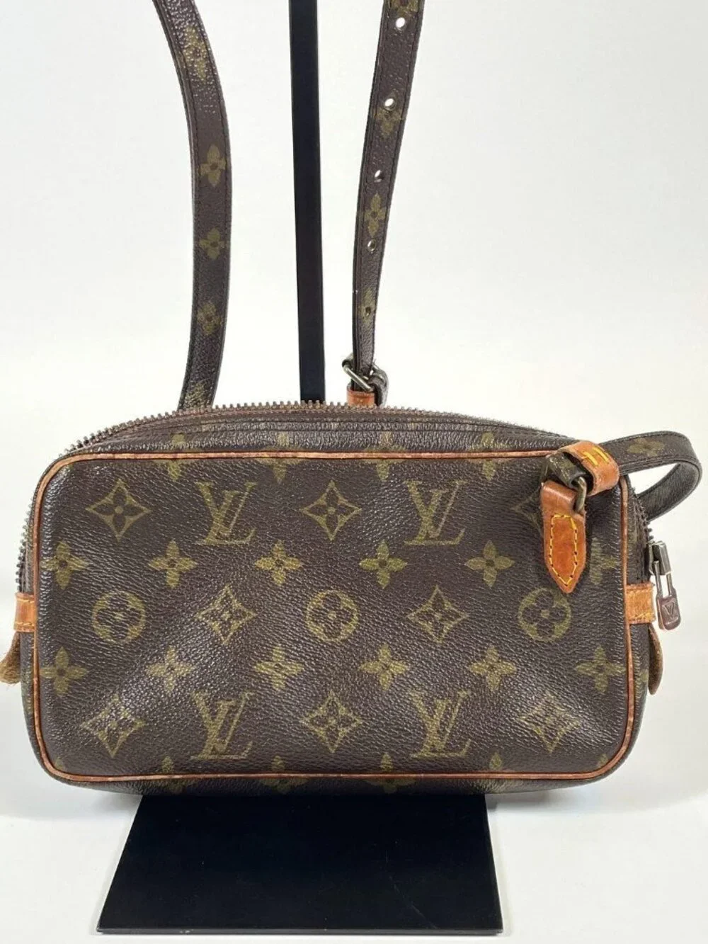 Authentic Louis Vuitton Pochette Marly Bandouliere Monogram Crossbody Bag w/ COA